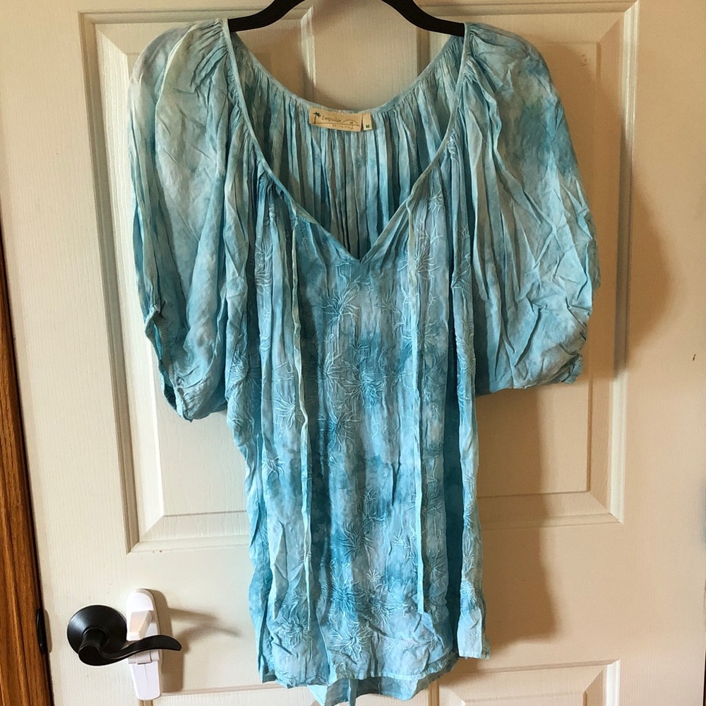 Light Blue V-Neck Puff Sleeve Tunic Top Impulse California brand